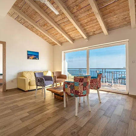 Adriatic Horizonte Villa *